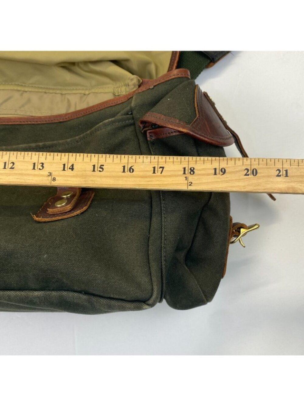 Vintage Orvis Battenkill Duffle Bag Green Canvas and Leather Large - Picture 6 of 15
